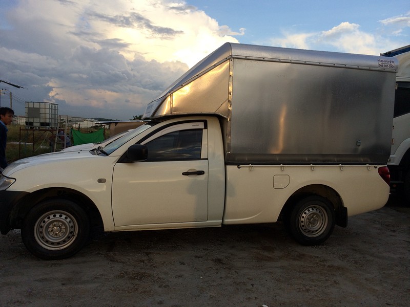 รถขนส่ง